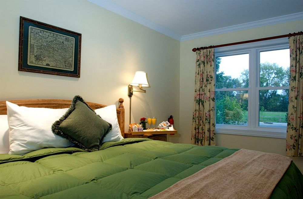 Seven Oaks Bed & Breakfast Lake Geneva Exterior photo