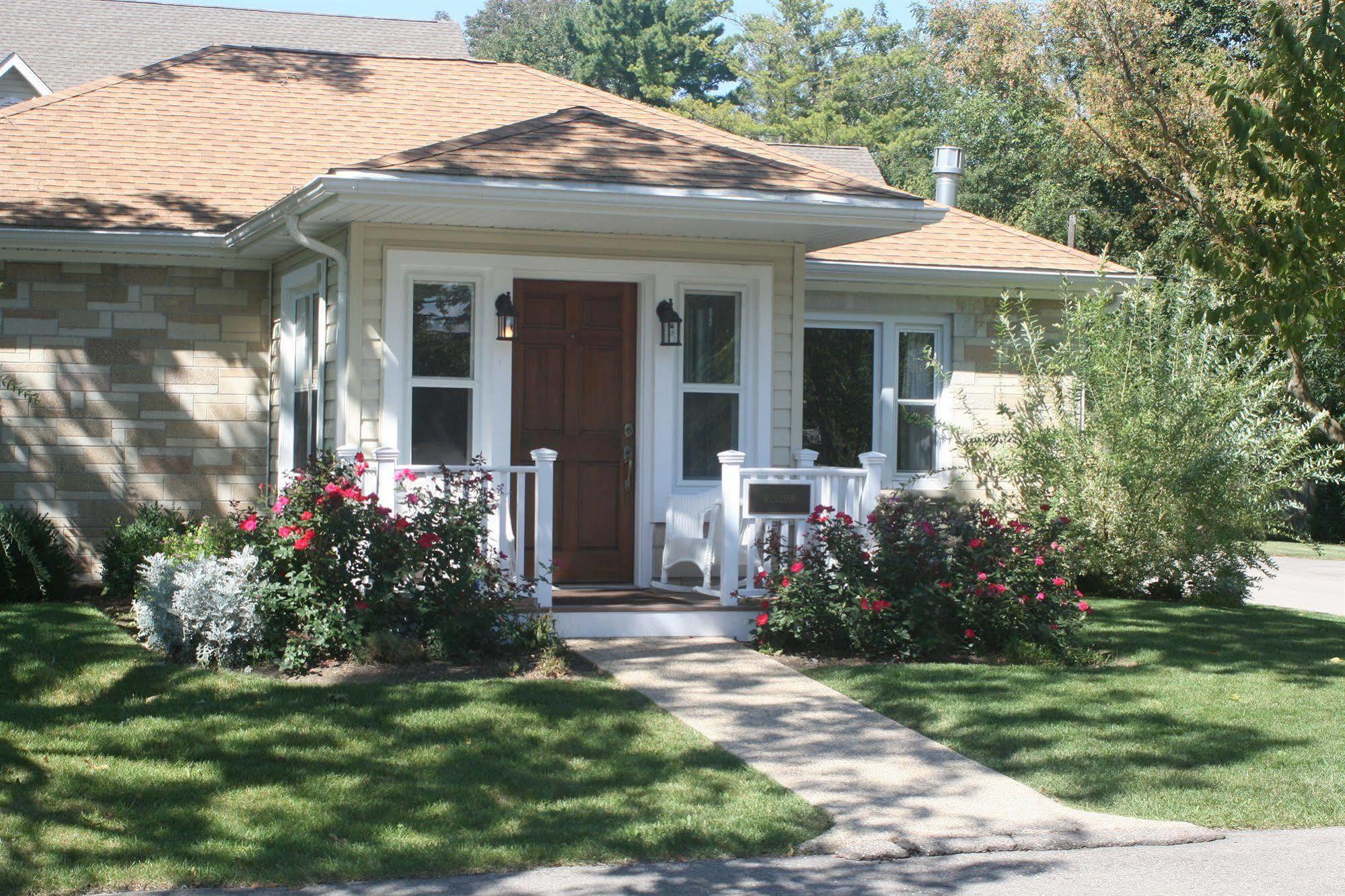 Seven Oaks Bed & Breakfast Hotel Lake Geneva Exterior photo