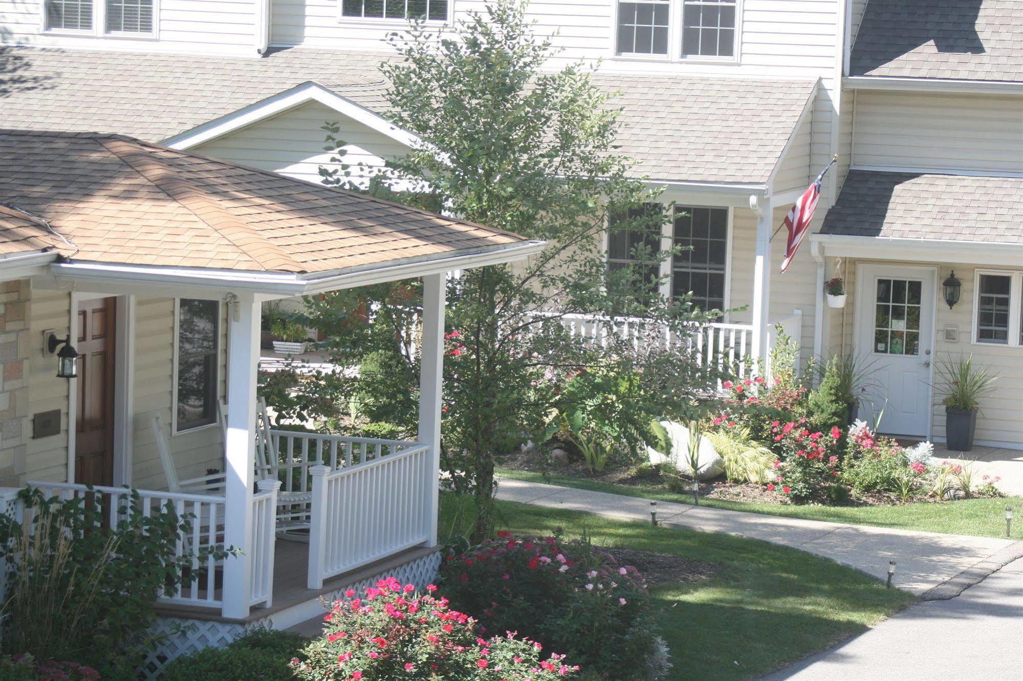 Seven Oaks Bed & Breakfast Hotel Lake Geneva Exterior photo