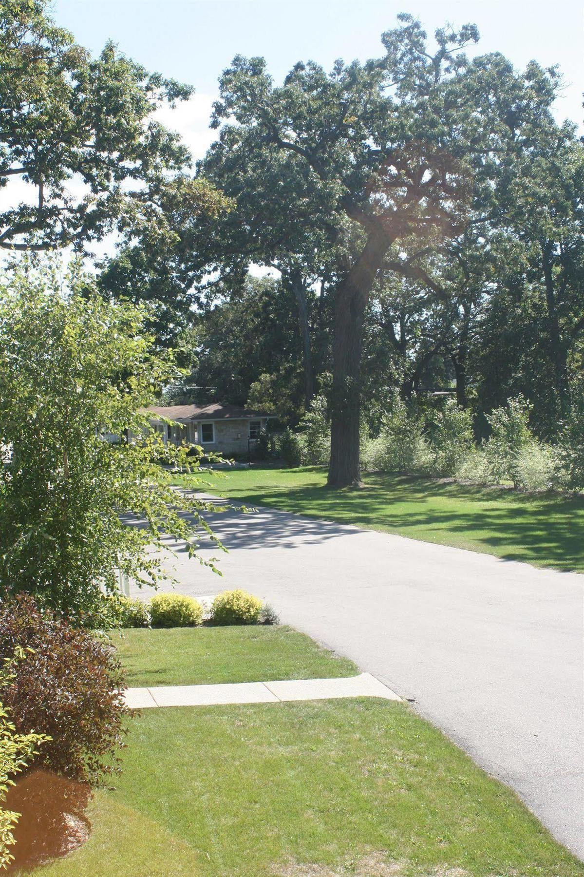 Seven Oaks Bed & Breakfast Hotel Lake Geneva Exterior photo