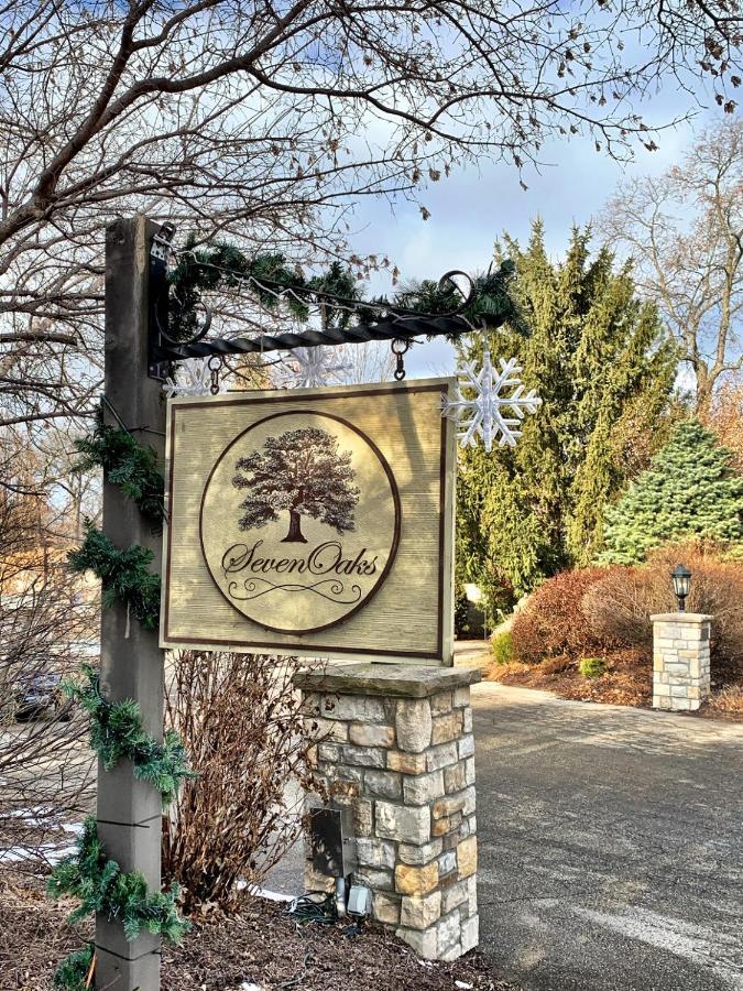 Seven Oaks Bed & Breakfast Hotel Lake Geneva Exterior photo