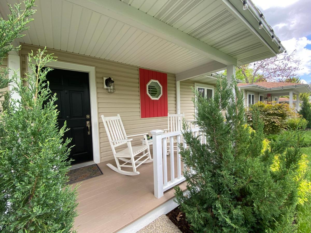Seven Oaks Bed & Breakfast Lake Geneva Exterior photo